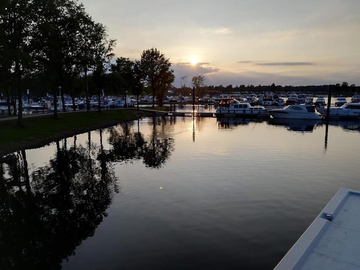 Hausboot Leukermeer Well Well  Zewnętrze zdjęcie